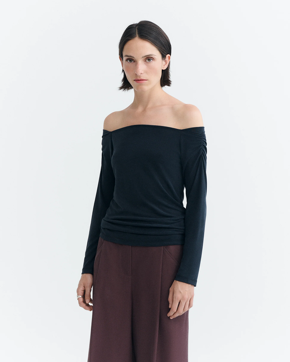 TKM1TOP21329MOW_Negro_2.png