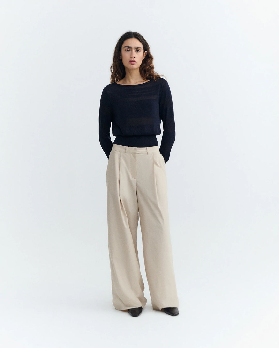 TKM1TRO05653OCW_Beige_1.png