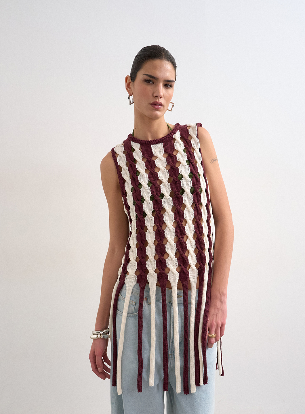 TPS1KNI00322PYW_Burgundy_0.png