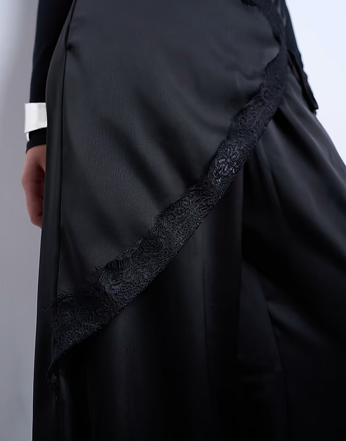 TPS1TRO21396PYW_Black_3.png
