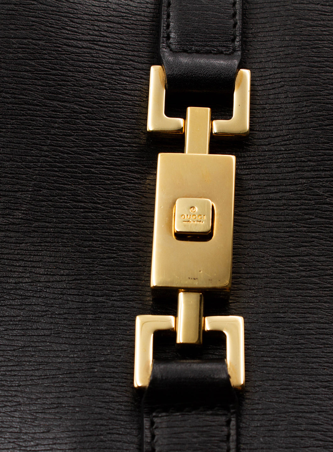 TVB3BAG28204LSW_Black_3.png