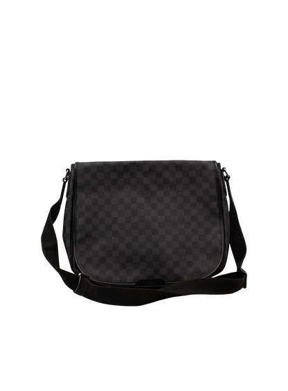 TVBBBCP25624LSW_Black_0.jpg