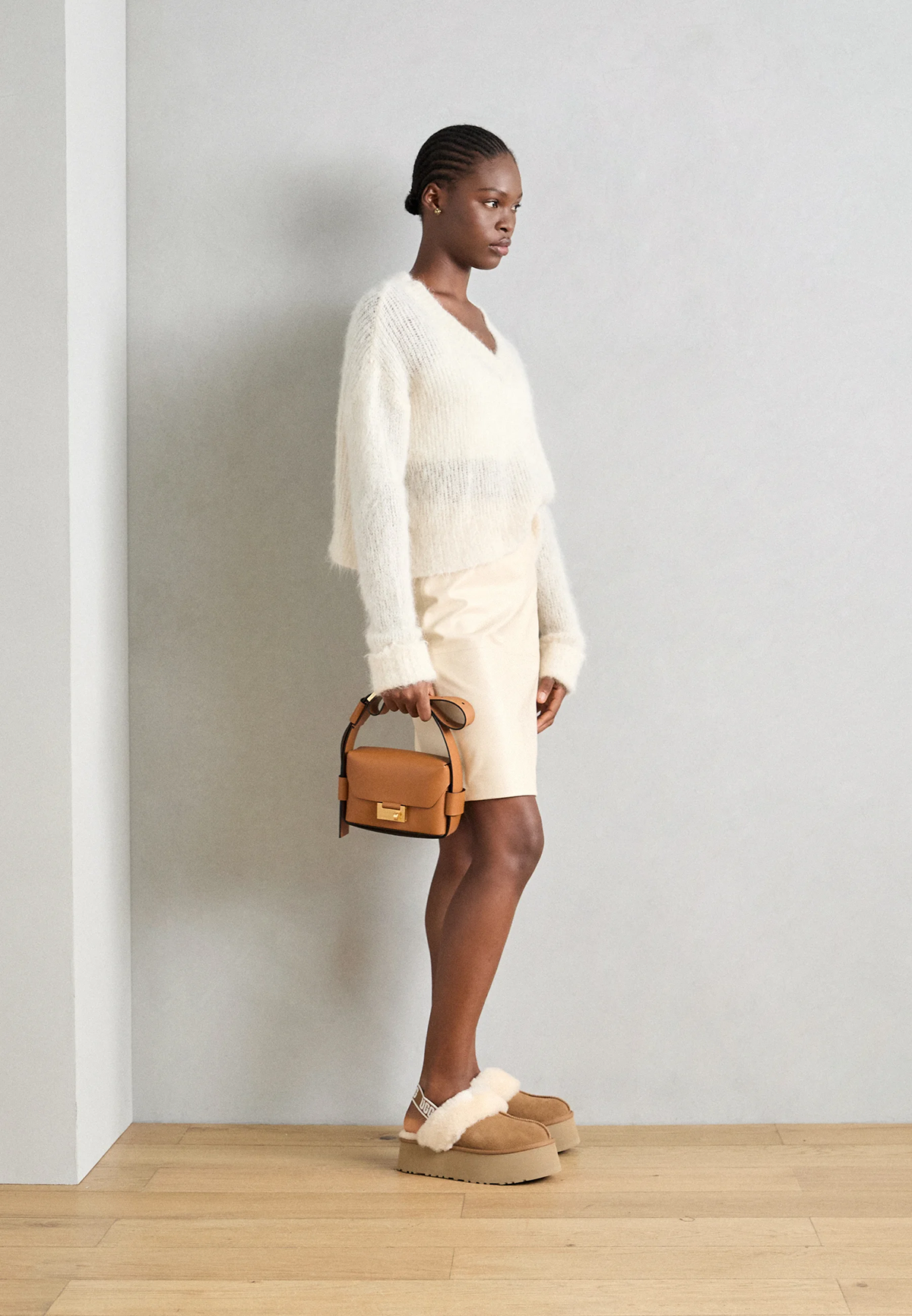 UGG2MUL00003NOW_Brown_6.png