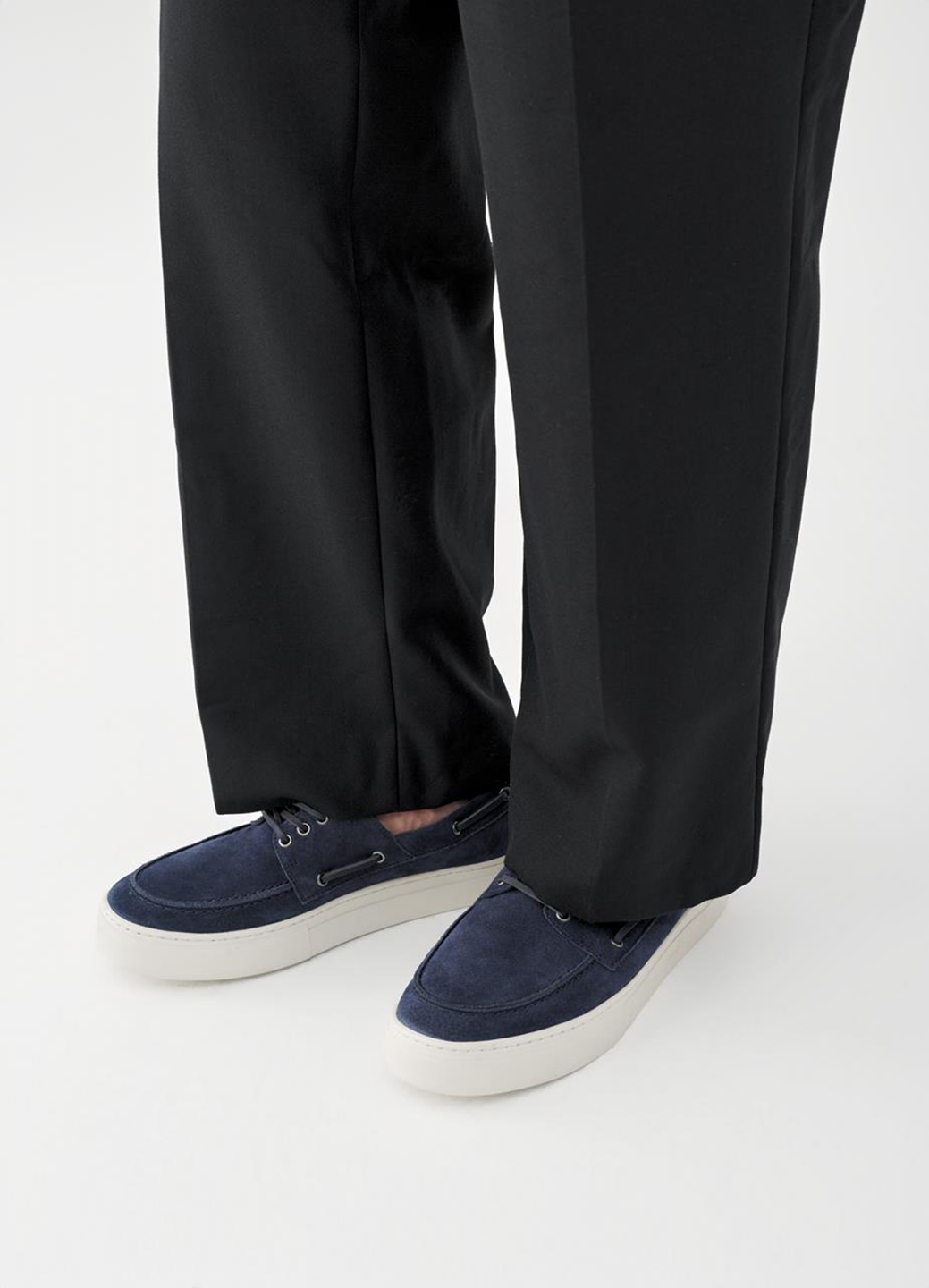 VAGCCAL00001LEM_Dark+Blue_1.png
