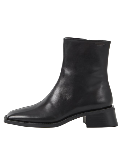 VAGCCAL16297LSW_Black_0.png