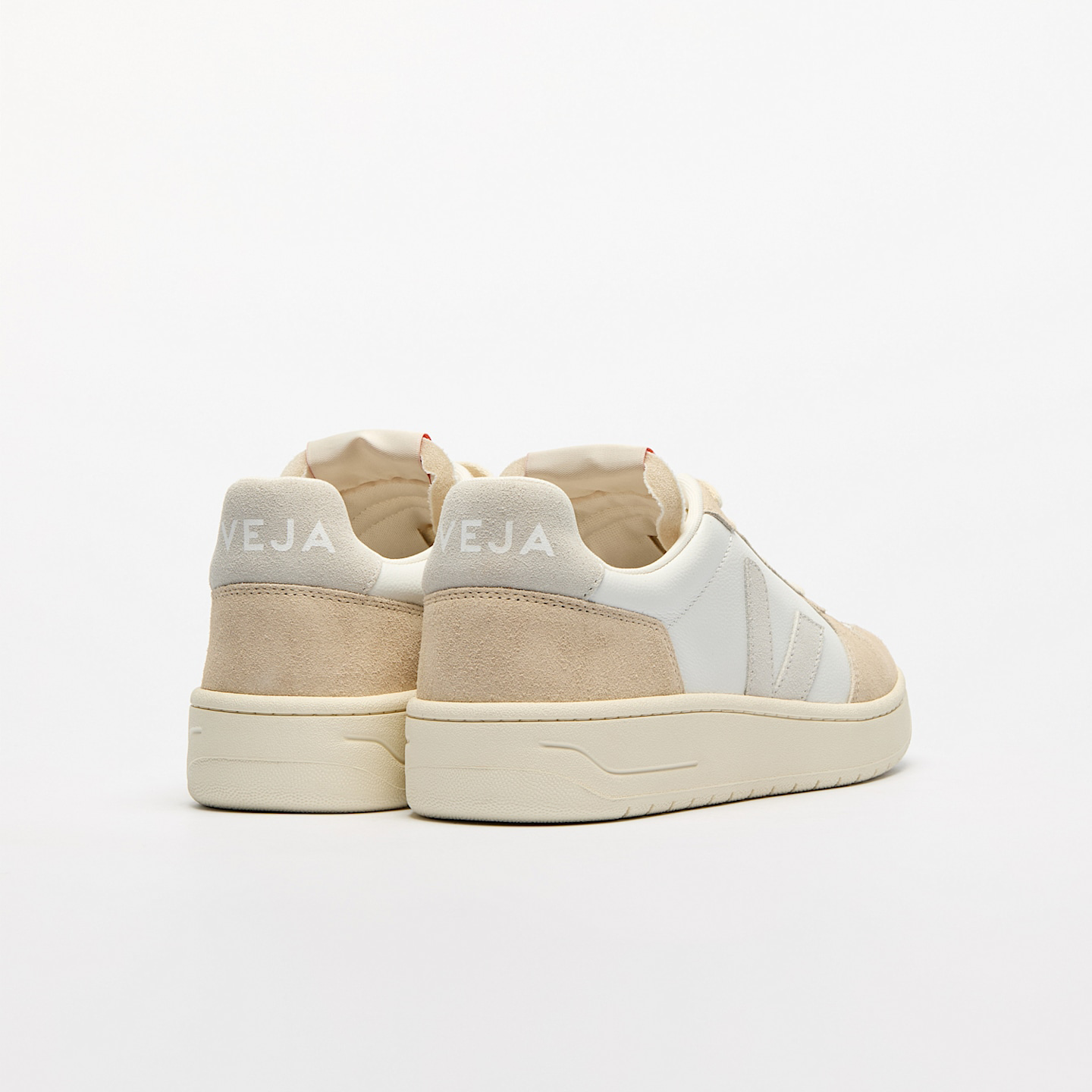 VEJ2SNE00003ILW_EX-WHITE_NATURAL_ALMOND_2.png