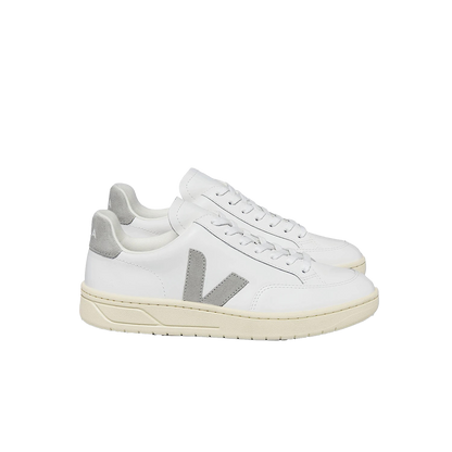 VEJ2SNE00004ILW_LEATH XTRA WHITE LIGHT GREY_0.png