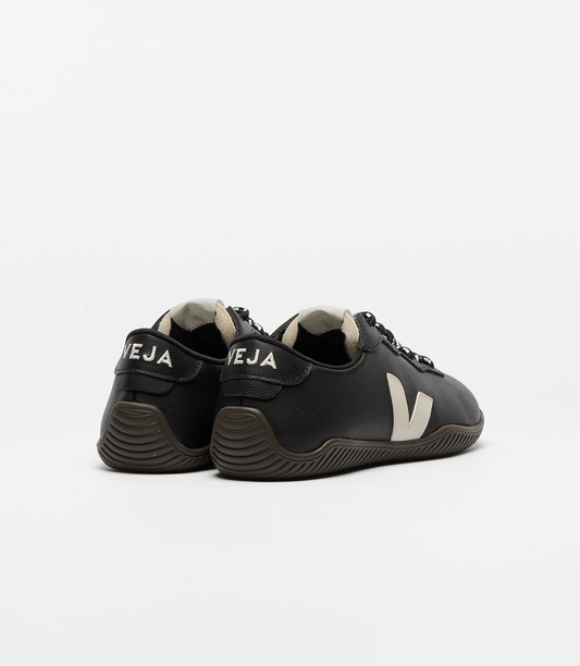 VEJ2SNE00014LSW_BLACK_PIERRE_EAGLE_2.png