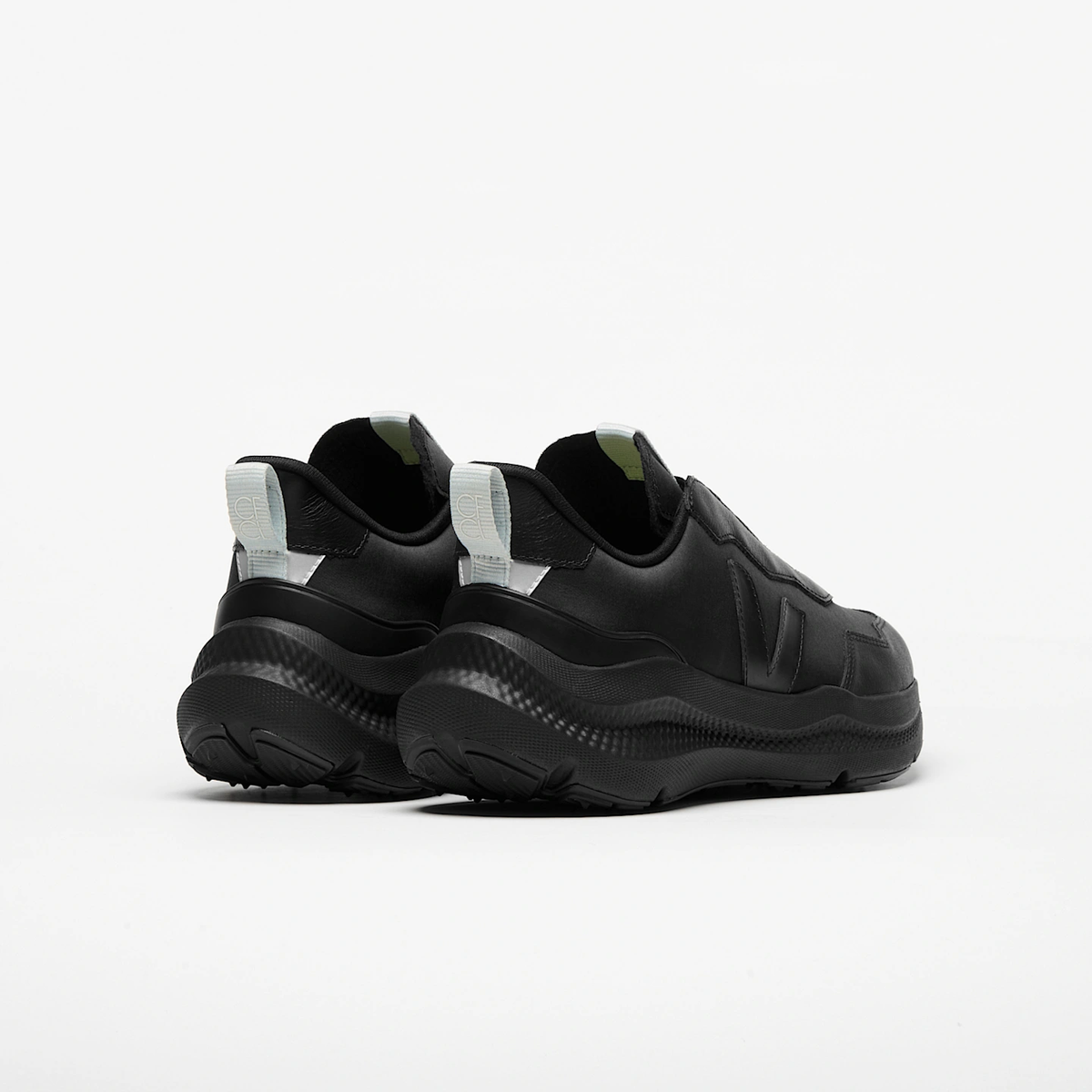 VEJ2SNE11449LSM_Black_2.png