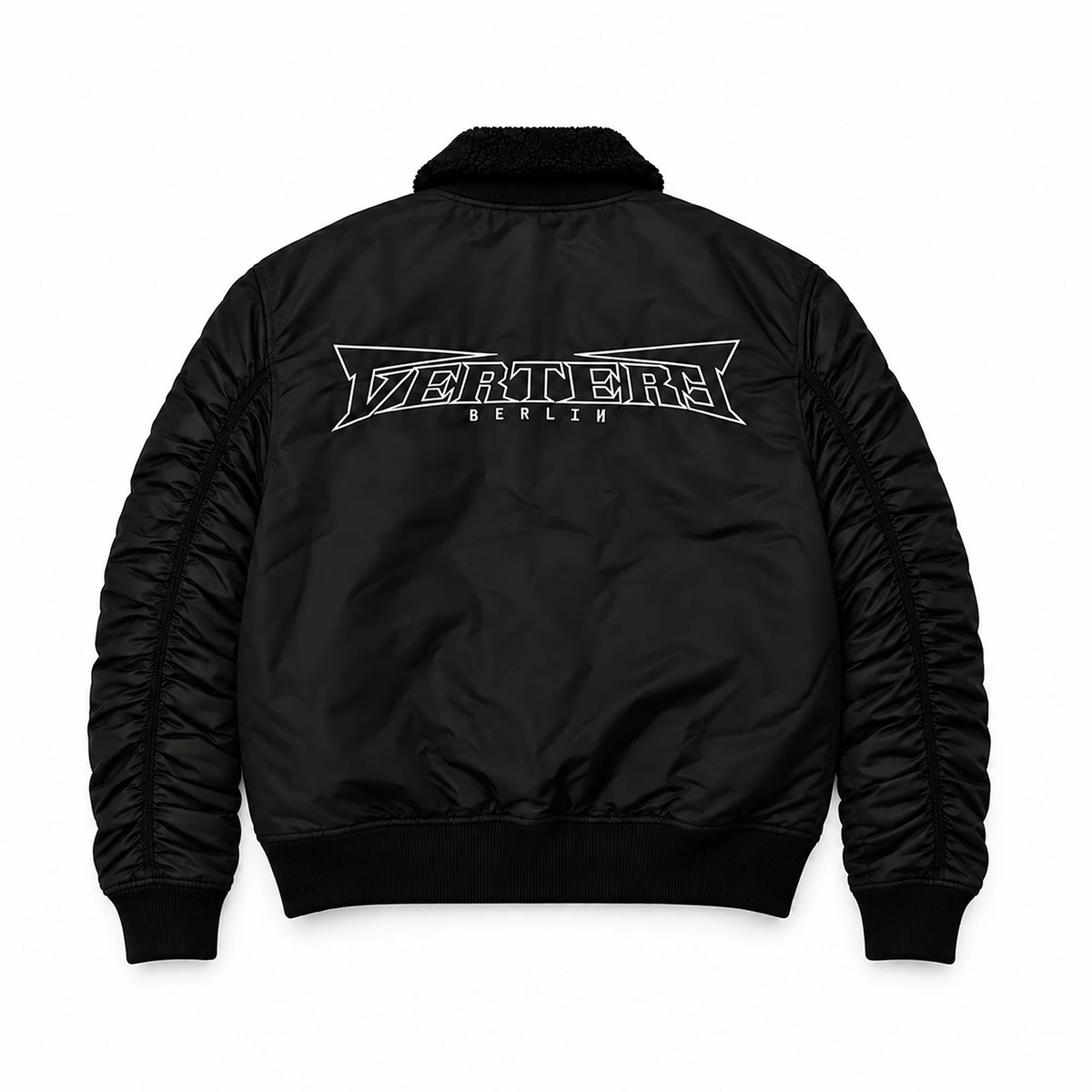 VRT1CJK19657PYM_Black_1.png