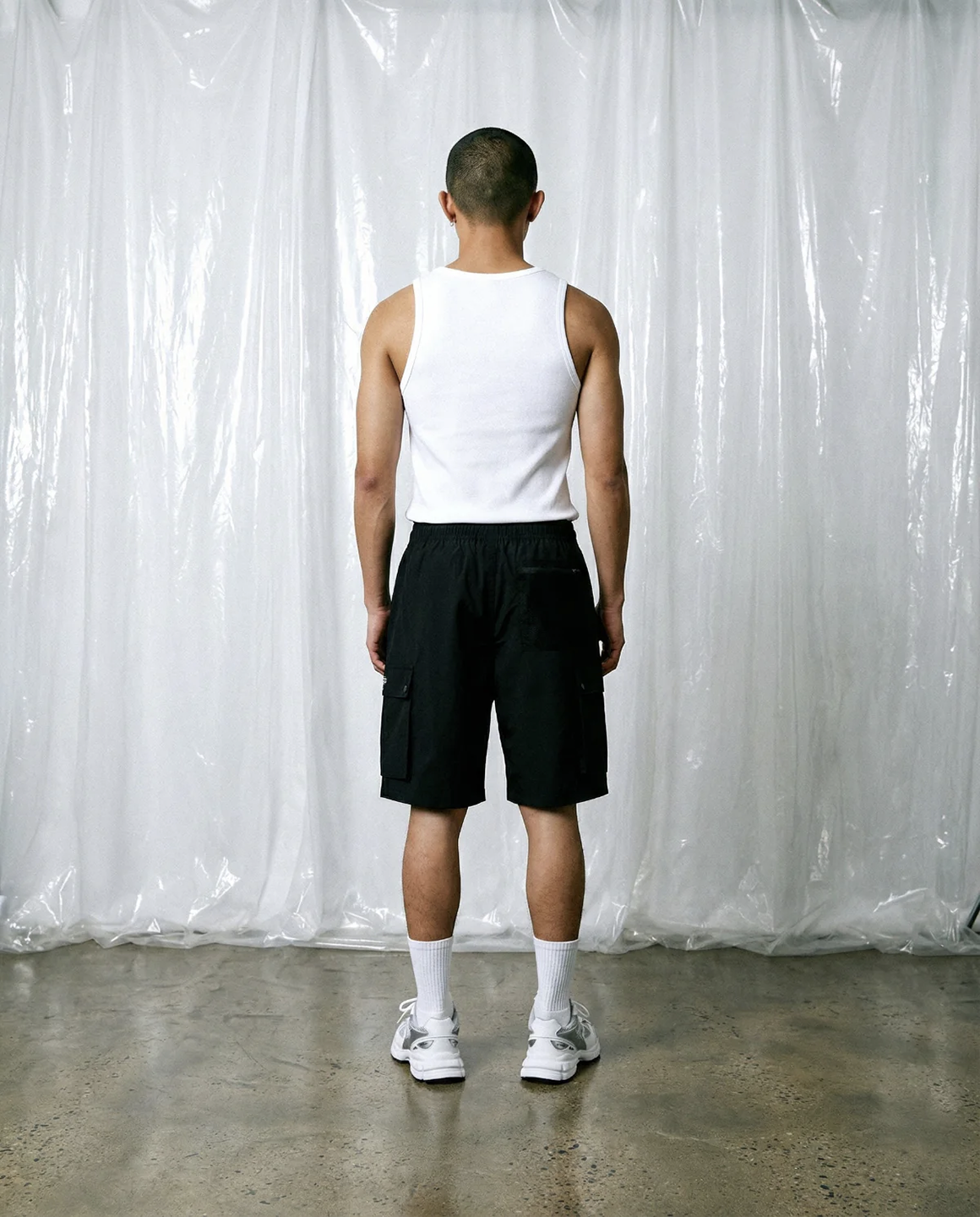 VRT1SHO00000PYM_Black_2.png