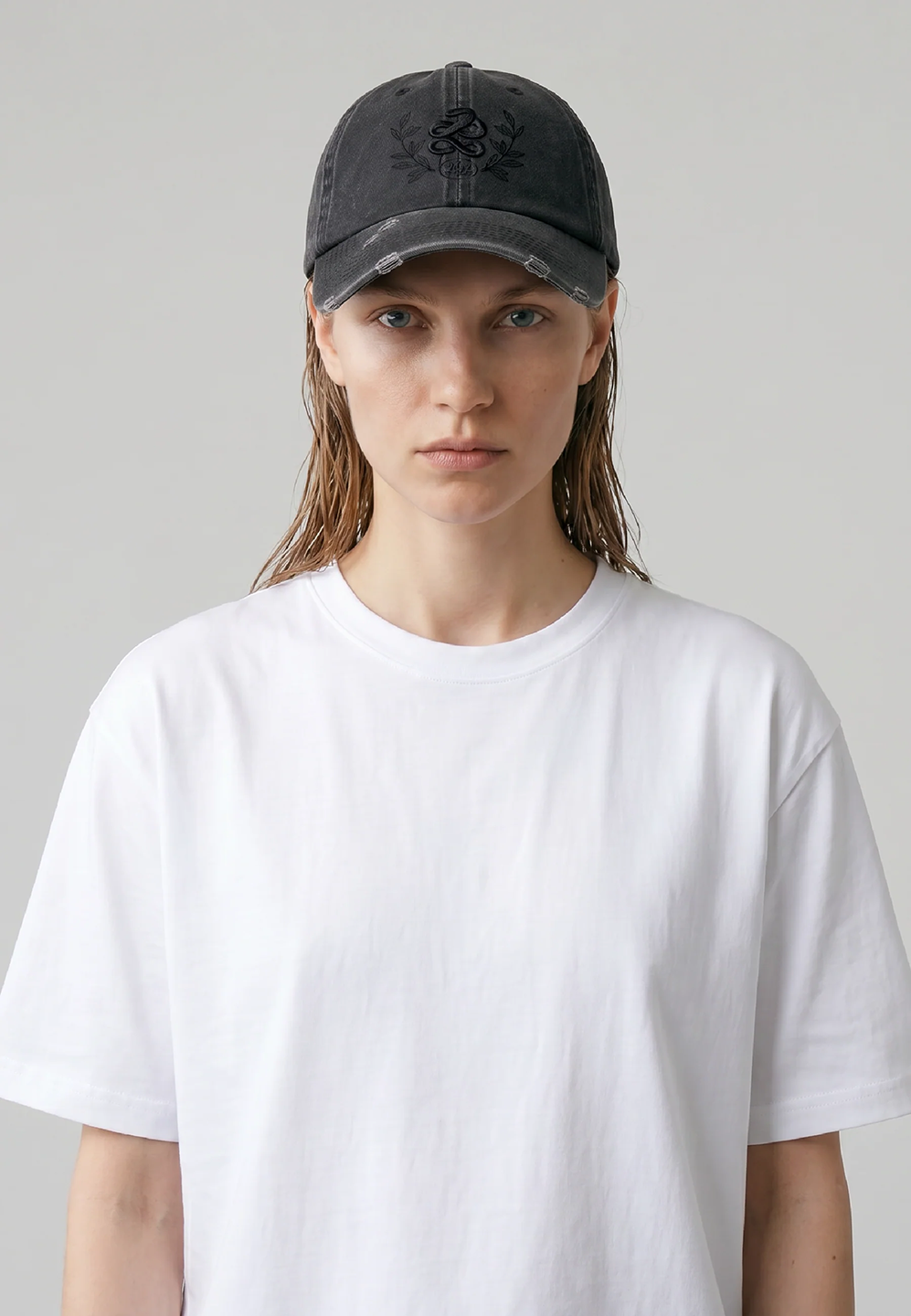 VRT4ACC19649CTM_DISTRESSED+BLACK_4.png
