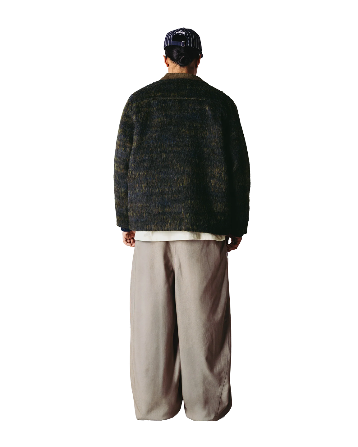 WDB1CJK15332PYM_dark+olive_2.png