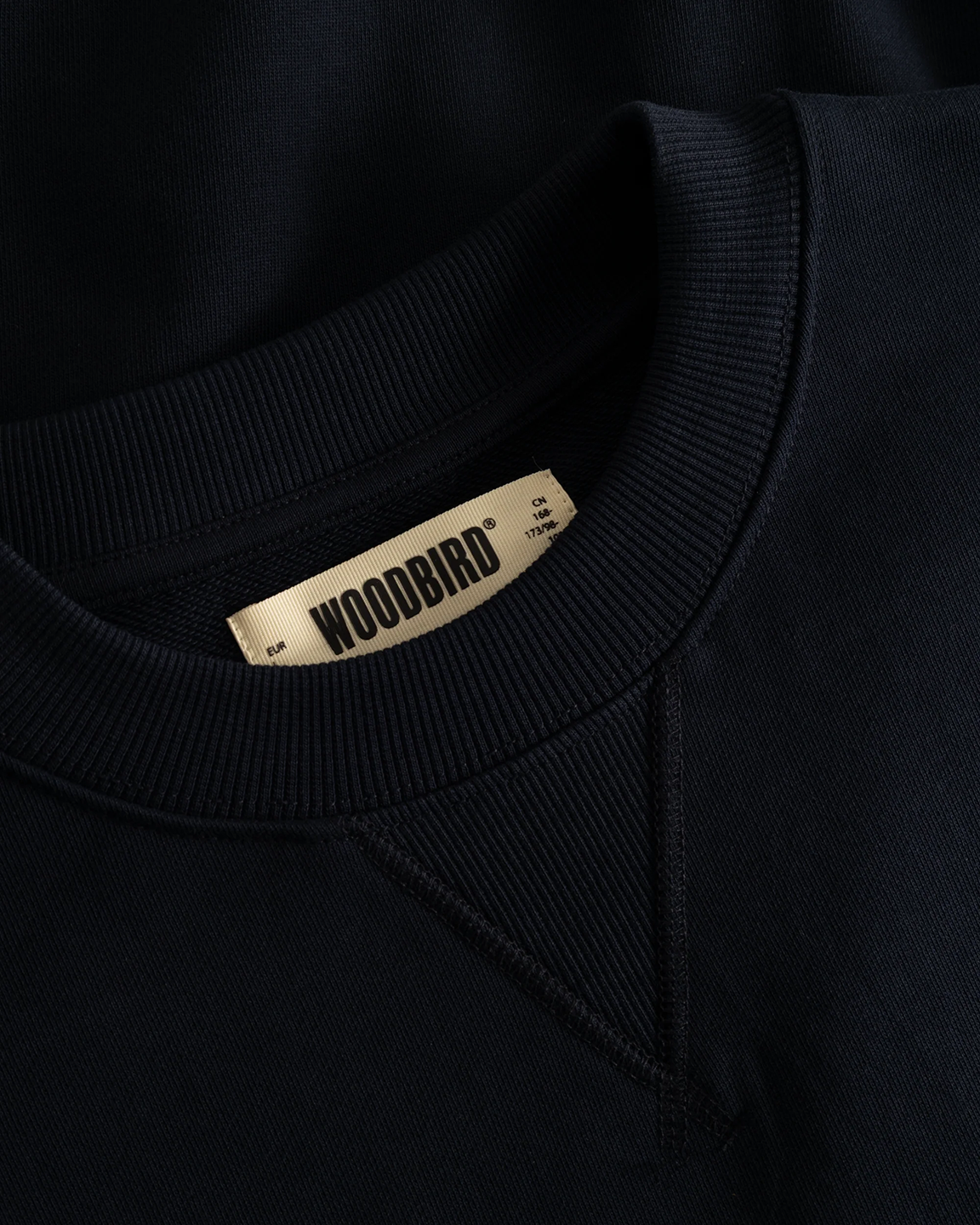WDB1SWE00001OCM_Dark+Navy_2.png