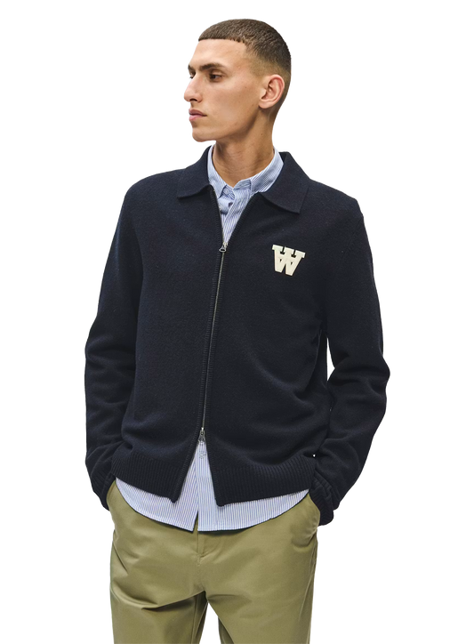 WDW1KNI18101CTM_Salute_0.png