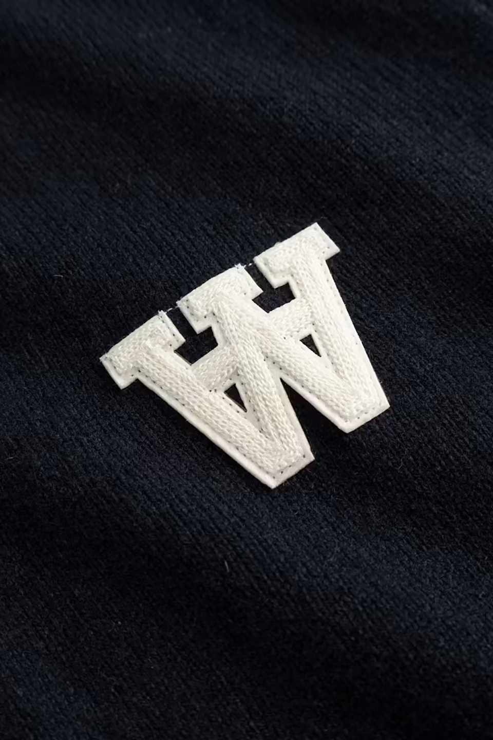 WDW1KNI18101CTM_Salute_2.png