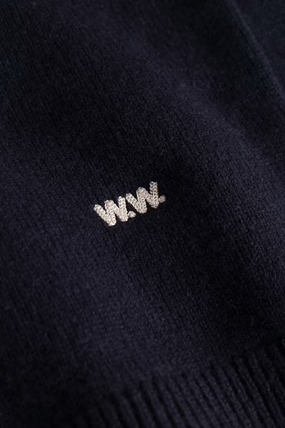 WDW1KNI18112CTM_Salute_2.png