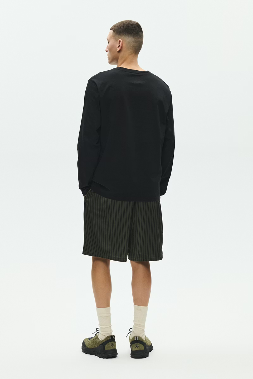 WDW1SHO00000PYM_Deep+Depths+Stripe_3.png