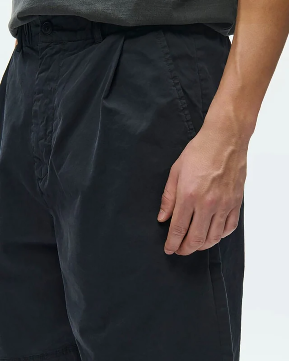 WDW1SHO00004CTM_Black_3.png