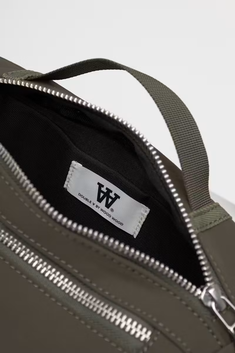 WDW3BAG18100NYM_Grape+Leaf_3.png