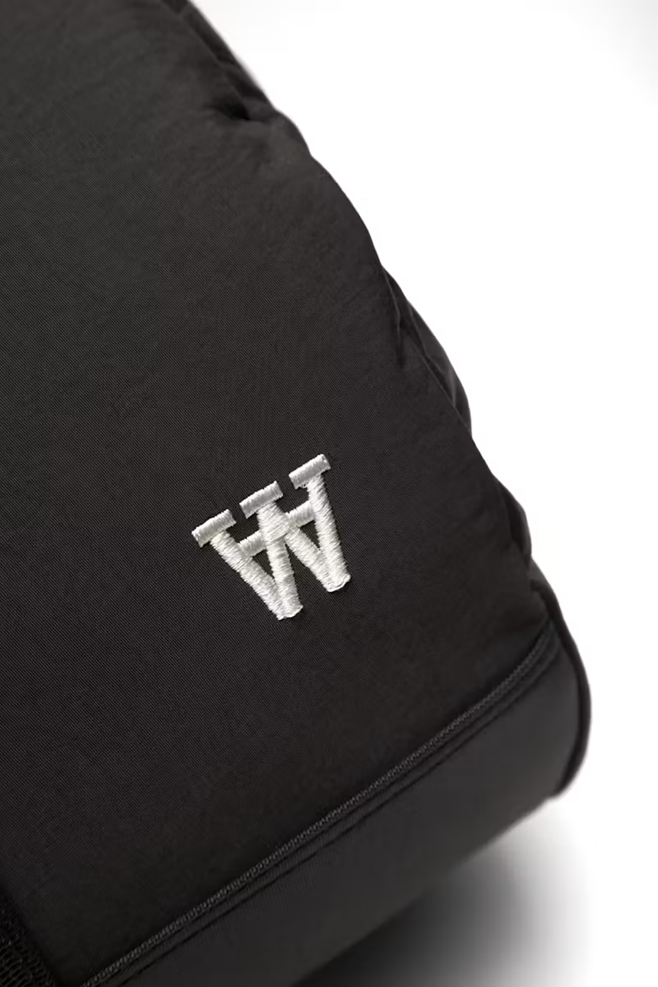 WDW3TRA18099NYM_Black_2.png