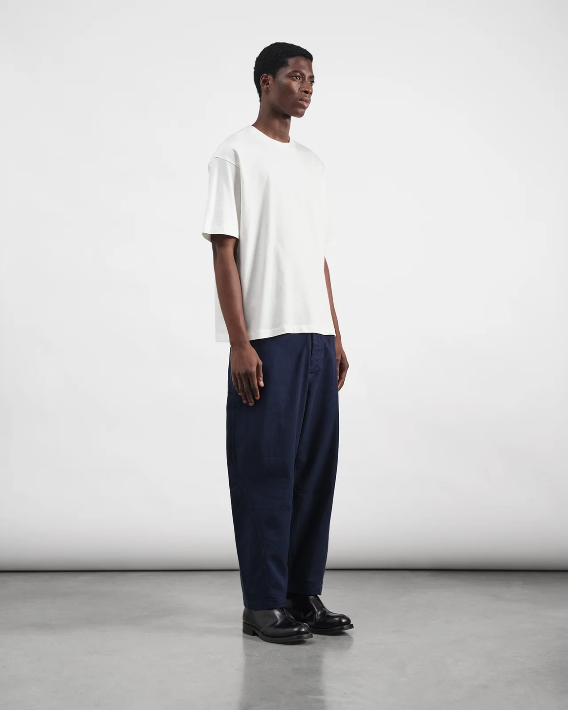YMC1TRO11469CTM_Navy_4.png